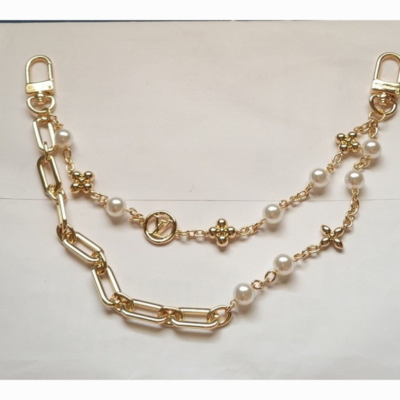 Fashion Gold and Pearl Handbag Charm